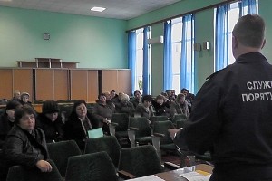 Черкасская область: спасатели учили представителей органов власти действиям при обнаружении боеприпасов времен войны