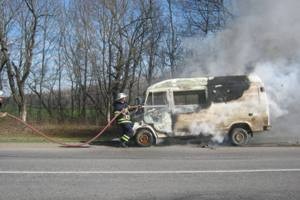 Хмельницкая область: пожарные ликвидировали возгорание в автомобиле