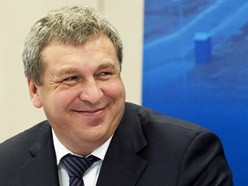 Глава Минрегиона Игорь Слюняев провел рабочую встречу с Алексеем Чалым