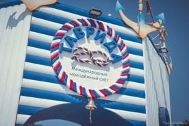 �� �������������� ����� ������ �������� ��������� ����� 500 ����������� �� ���� ������