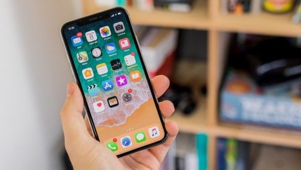 � ������ ��������� ���� �� ����� iPhone