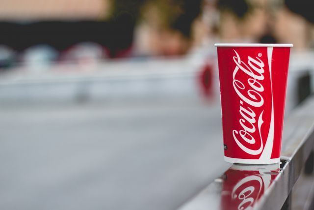 Coca-Cola ������� �� 12 ��� �������� ������� � ����� ������