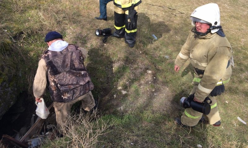Упавший под землю керчанин провёл в каменоломнях четыре дня