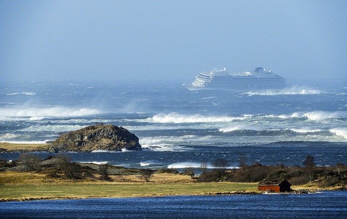 �� ���������� ��� �������� ������� Viking Sky ������������� ������ ���� ����������