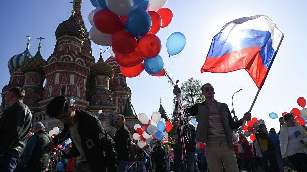 Россиян ждет короткая рабочая неделя
