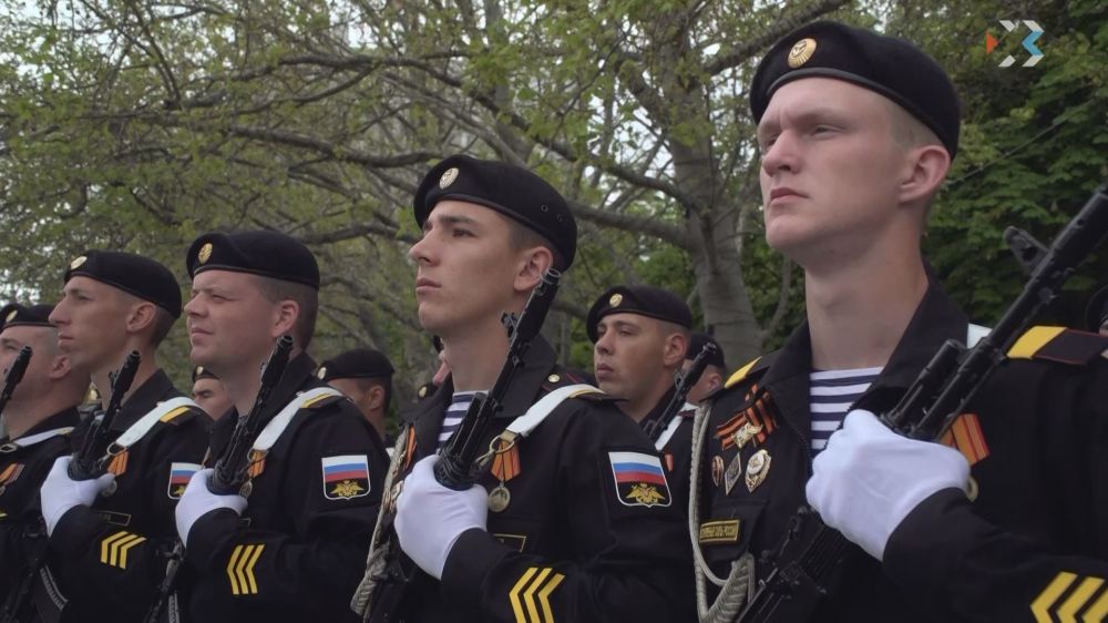 В Севастополе прошла генеральная репетиция Парада Победы