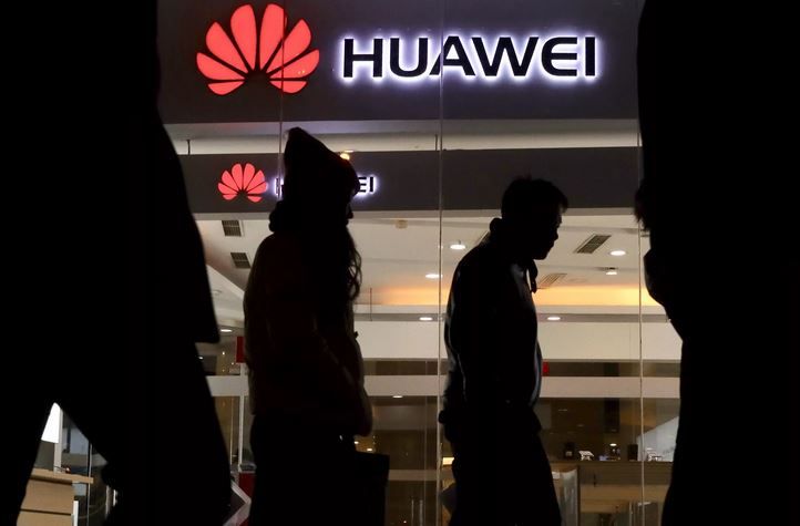 Reuters: ��� ������� �������� ��� Huawei �� 90 ����