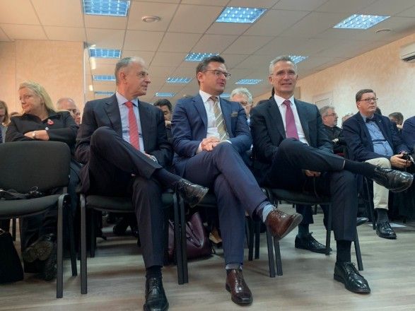 ����� ������������ � ���� ������ ���� ������ � ������ � �������� ���������� � �������
