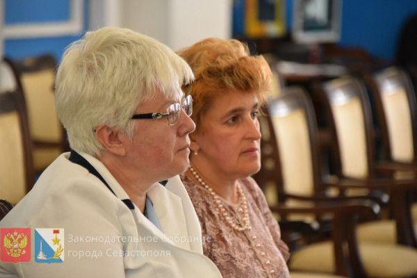 � ������������ ����������� ����������� ���������� �� ������ ������, �� � �������� �������?