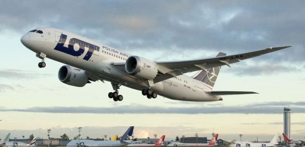 ���������� ������ � ������� �� LOT Polish Airlines