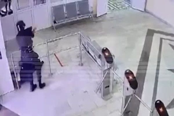 ����� �������� ����� ����������� � �������� �������
