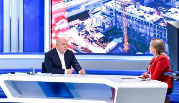Михаил Развожаев провел прямую линию с жителями Севастополя