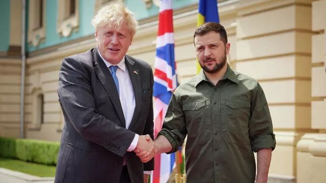 "�������� ��� ������": �������� ������� �������� � "������" � ���������
