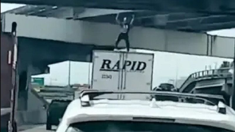 ������� ����� ����������� �� ������ � �����