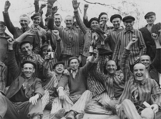 6 ��� 1945 ���� �� ����� ������ ���������� 3 ���