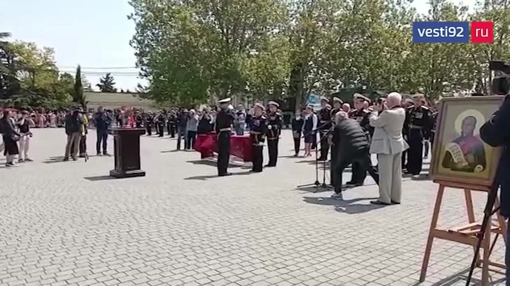 � ������ ����������� ������� �������� 4,5 ������ �������������� ������������� ����� �������� �������, ��� 600 �������� �� ����������