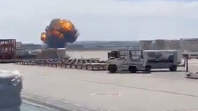 �������� ����������� F-18 ������ �� �����