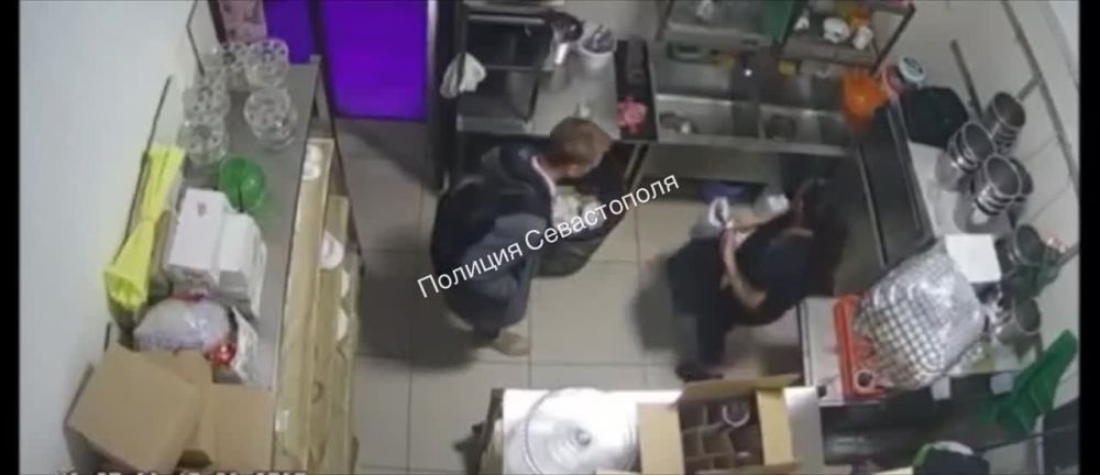 � ����������� �������� 18-������ ����������