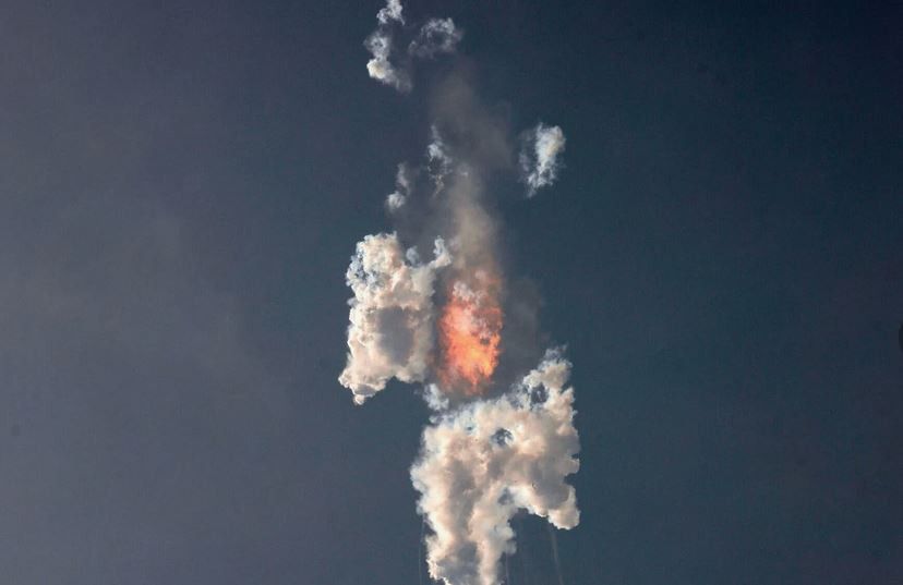 ������ Starship ���������� � ������� ������ ����� ������