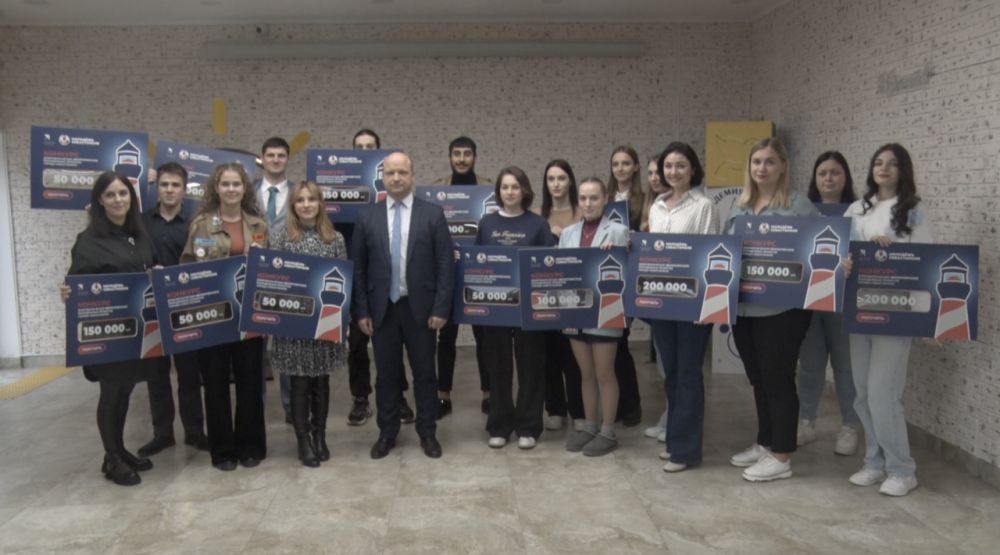 � ����������� �������� ����� ������� ��� ���������