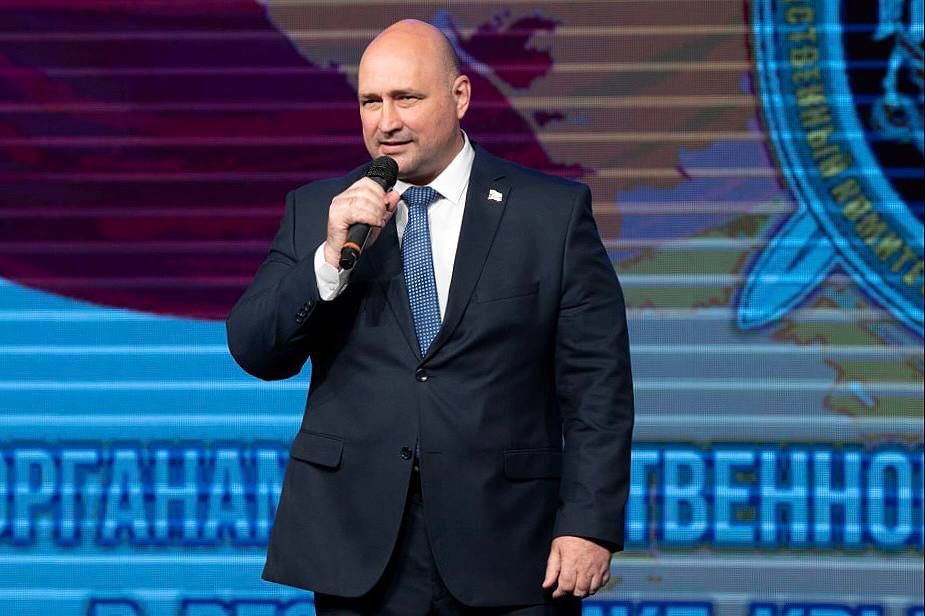 �������� ������: ������� � ����������� ������ ������� � ������������� �����������, ������������ � 10-����� ����������� �������� ������������� ���������� �� ������ �� ���������� ���� � ������ �����������