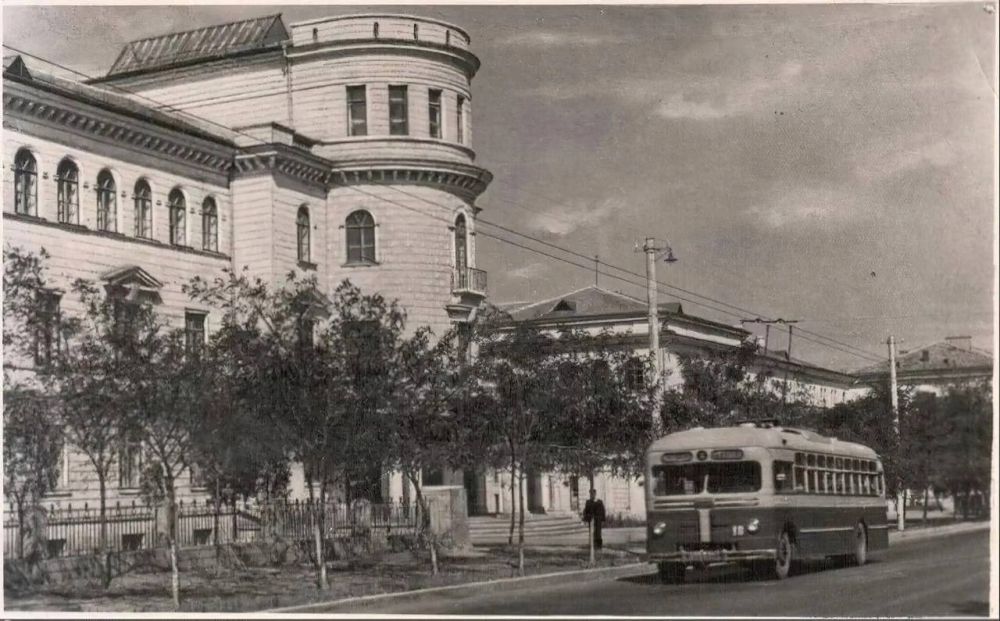 ����� ������ � ��������� �������� �.�., 1954 ���
