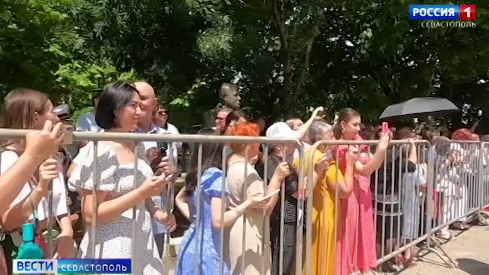 � ������������ ������ ������-������� ������� ����� �������� ������ 74-� ������ ��������, �������� � �����������
