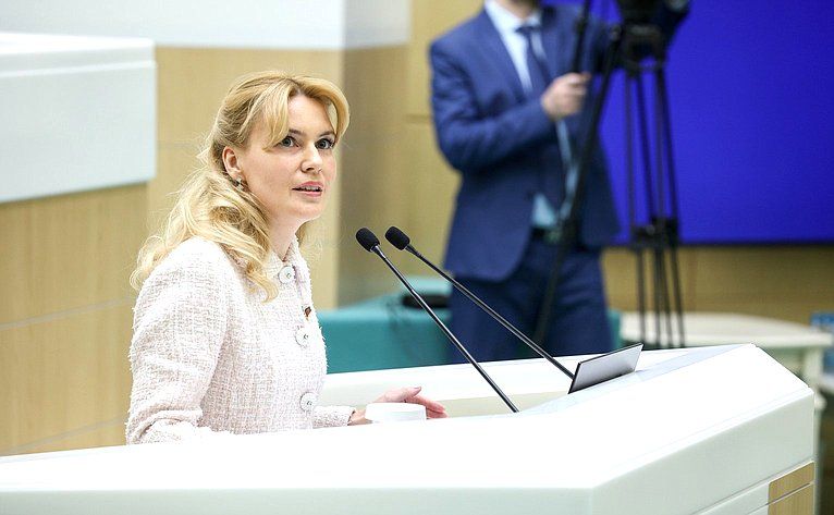 Расширяются пенсионные гарантии гражданам России, работавшим на территории Украины, новых субъектов РФ и Крыма