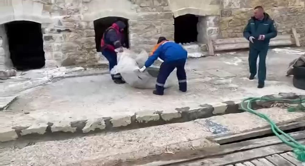 ����� ������, ������� ���� ���������� �� ����� � ������������ �����, �������������