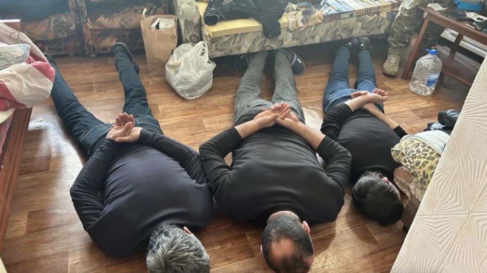 ������� ��������� ����� ��������� ������ � �����