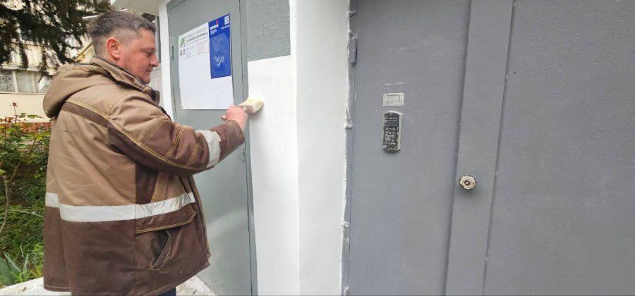 В доме, где живет ветеран, отремонтировали входную группу