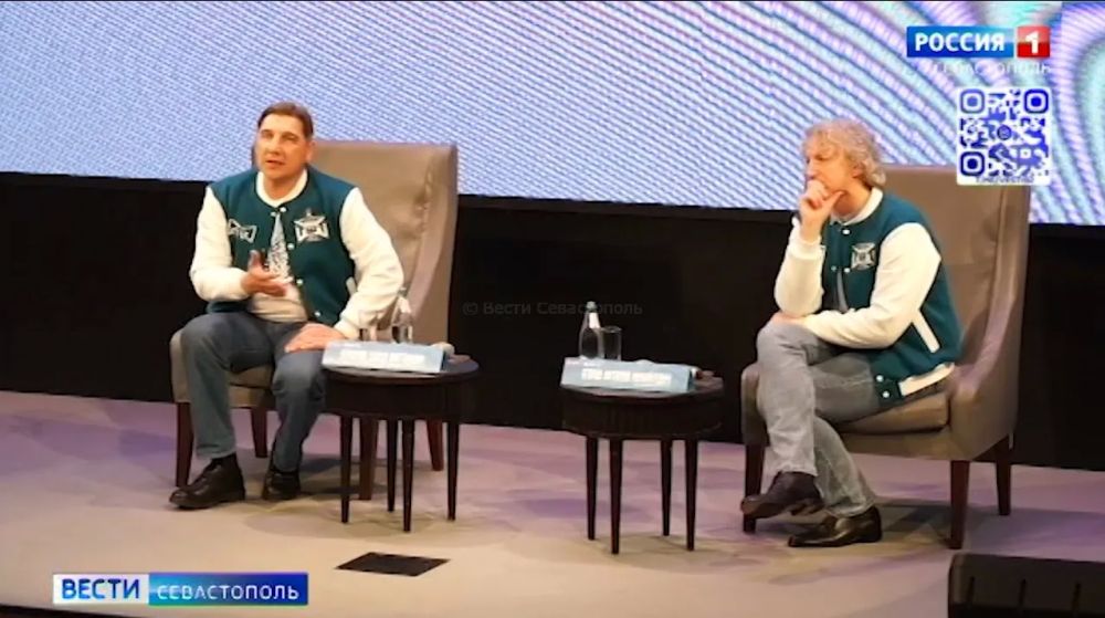 Сергей Угрюмов и Виталий Егоров рассказали школьникам Севастополя о профессии «актёр»