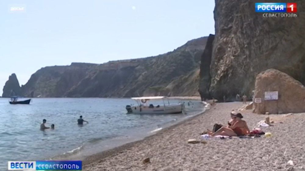 Роспотребнадзор подтвердил безопасность пляжей Крыма для курортного сезона.