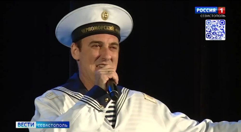 В Доме офицеров флота прошёл юбилейный концерт Алексея Шевченко