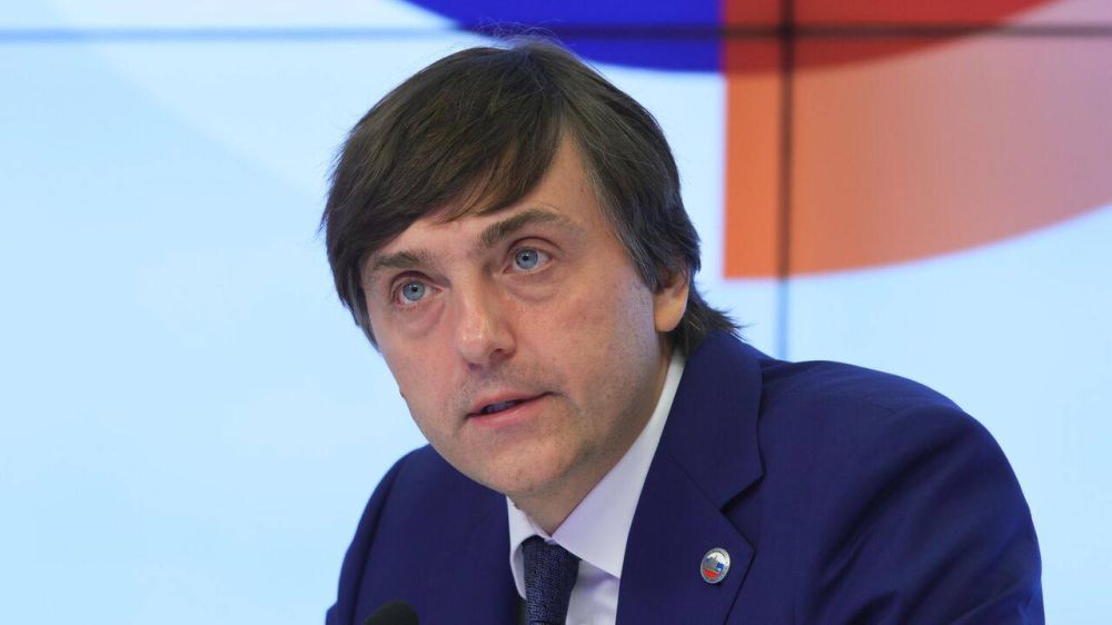 Вузам при подготовке студентов нужно ориентироваться на знания, которые людям дает школа