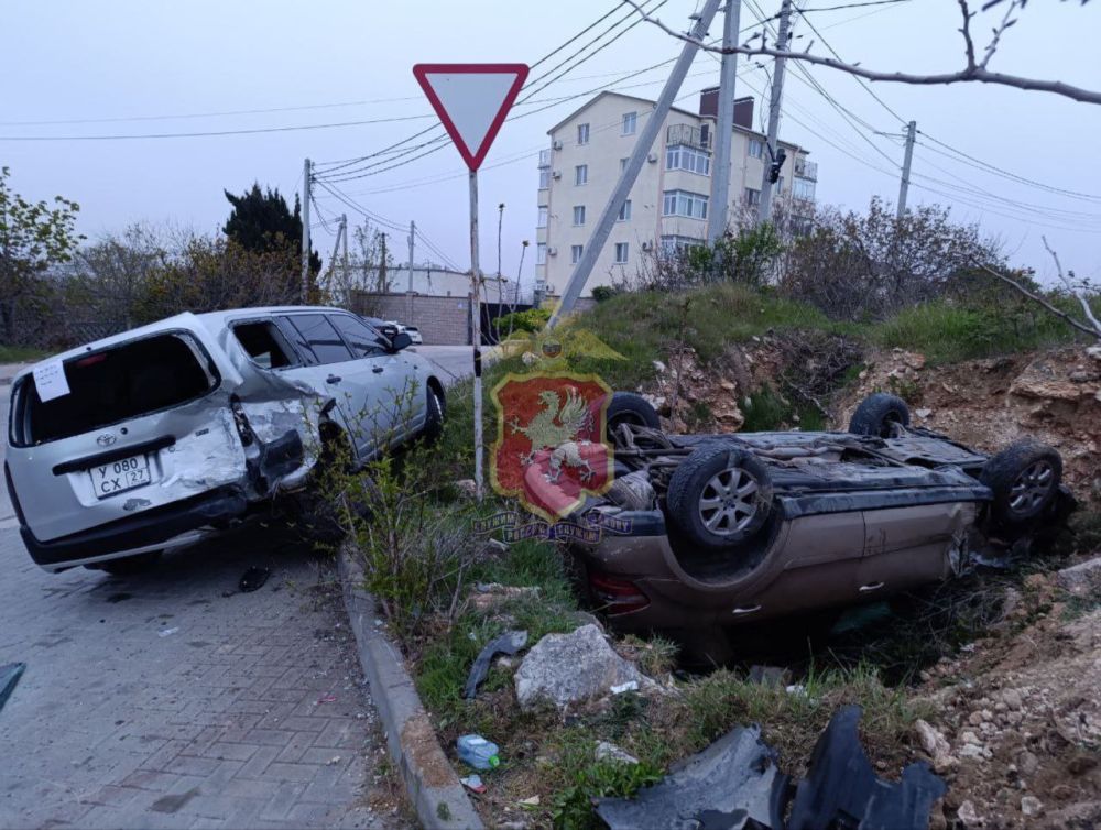 � ����������� 17-������ ������� ����� �� Mercedes ��������� � �������������� Toyot� � �������������