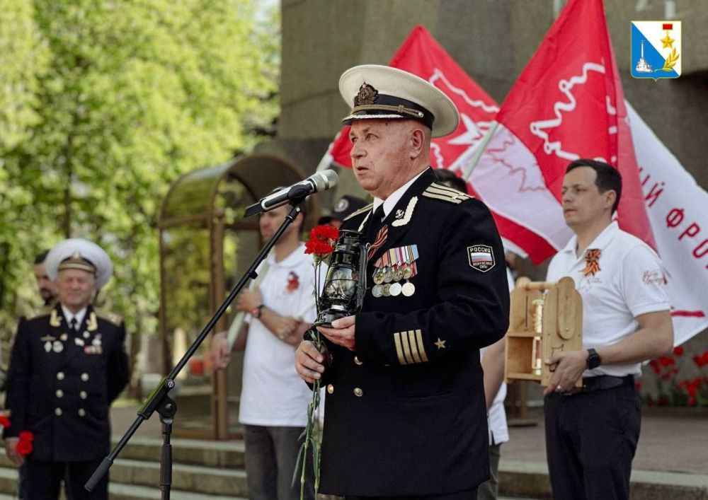 В Севастополь доставили частицу вечного огня от Могилы Неизвестного солдата в Москве