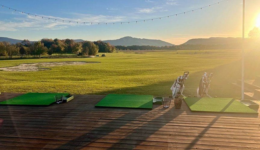 Golf Party  :     -
