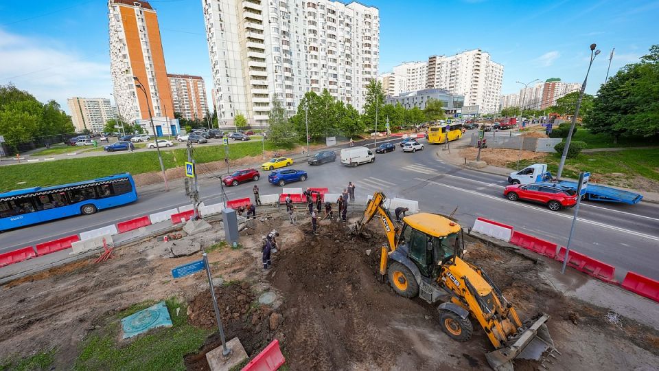 На юго-западе Москвы поступили ко второму этапу благоустройства около метро «Университет Дружбы Народов»