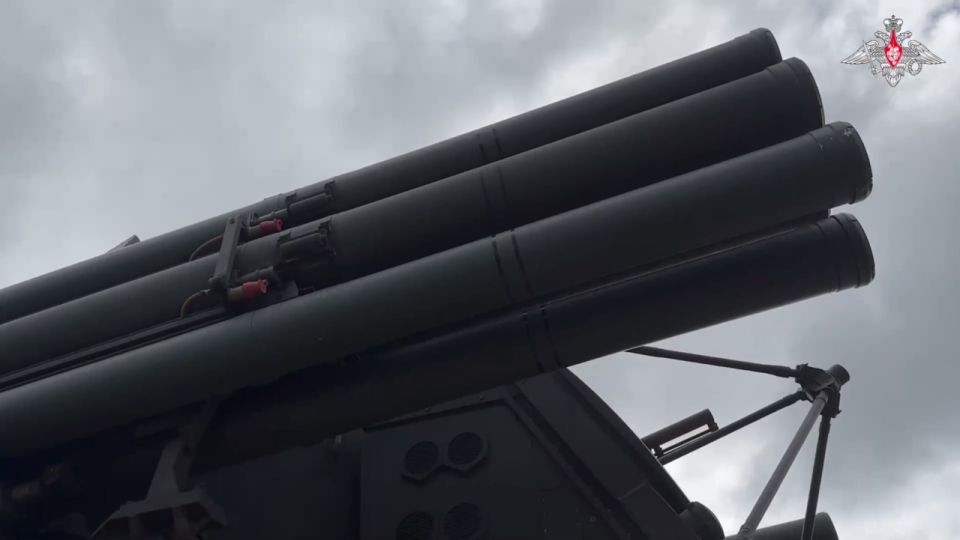 �� ������ ��� ������ ���������� 1 988 ������