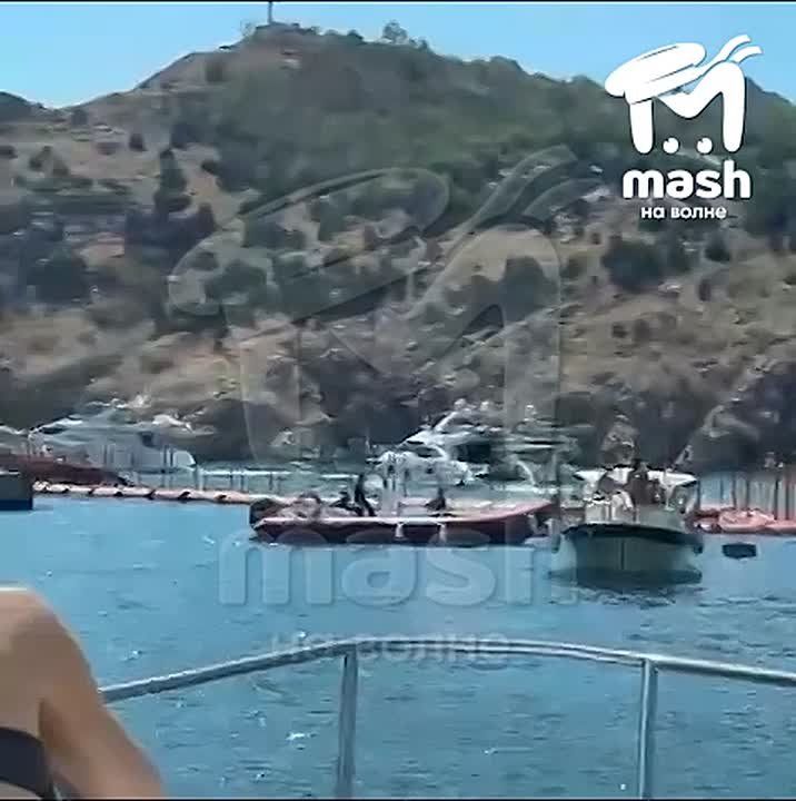      ,    