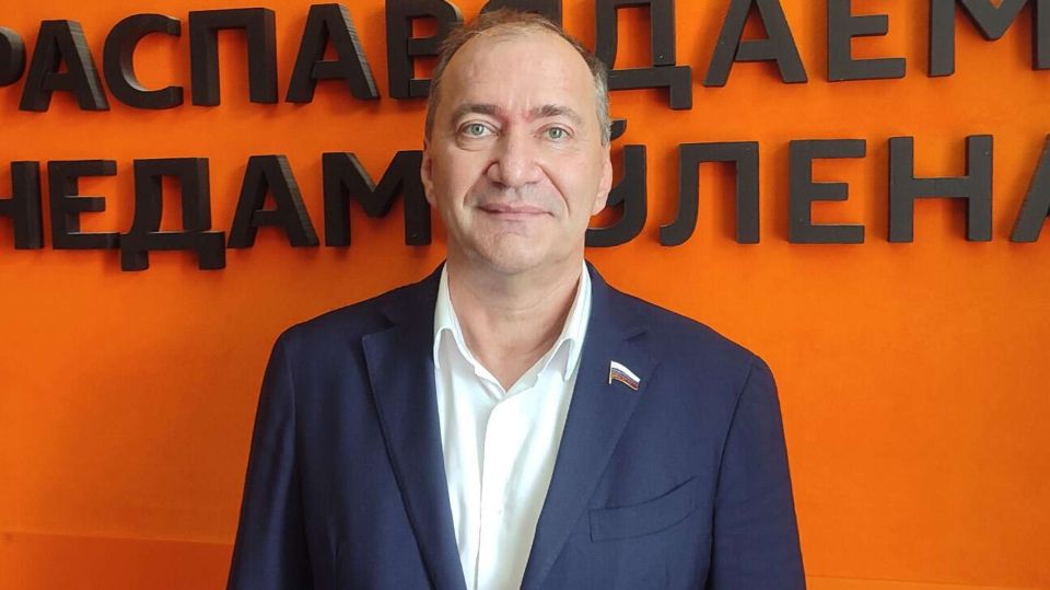  :   Sputnik         