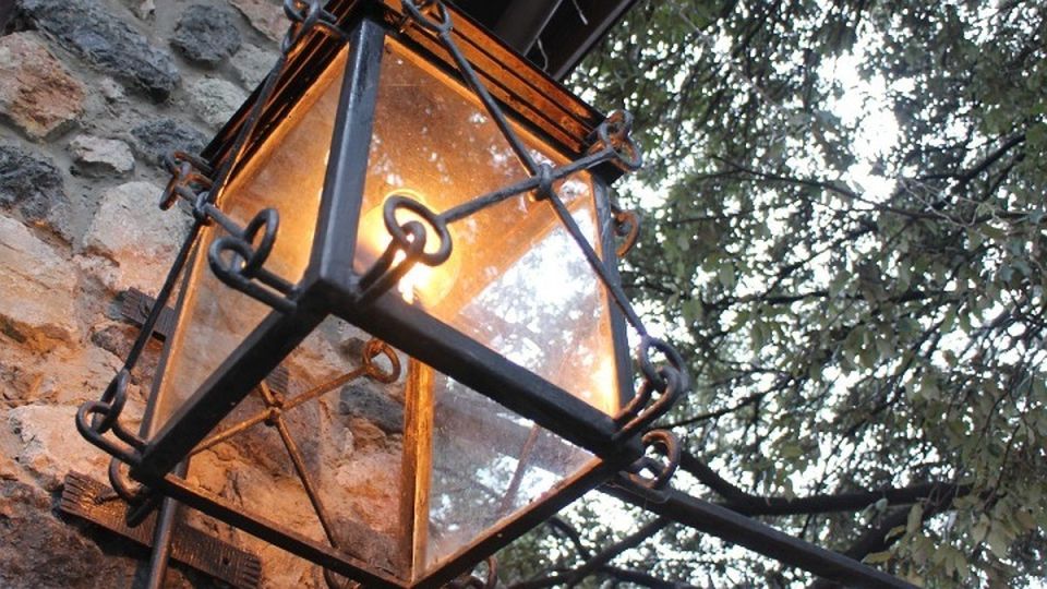     :  , , , , ,      11 