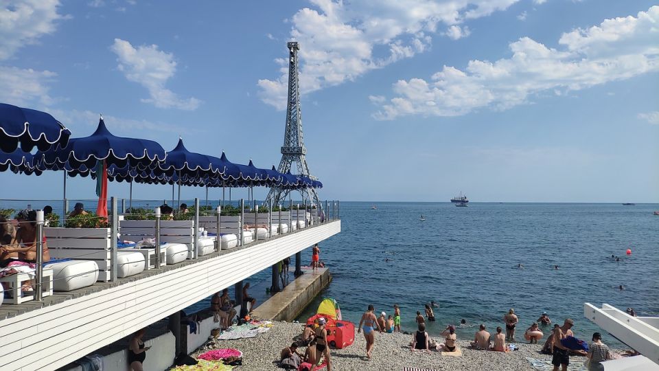   10  2025     :    33 