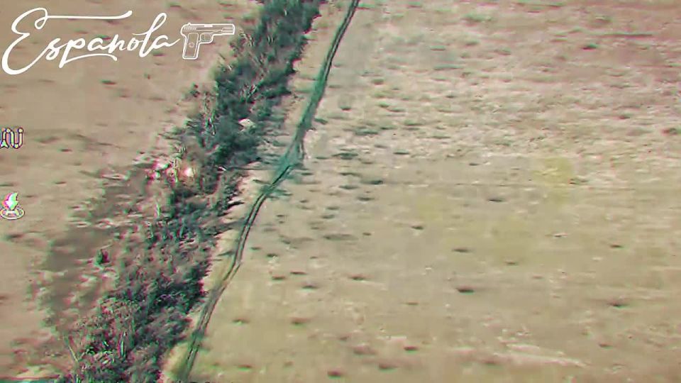 НАША МУЗЫКА ВОЙНЫ. Замкомандира артдивизиона бригады Эспаньола с позывным Аульский, как знают уже многие, причем, не только соратники — не только мастер своего дела, опытный боец, начинавший в составе Вагнера, наш МС...