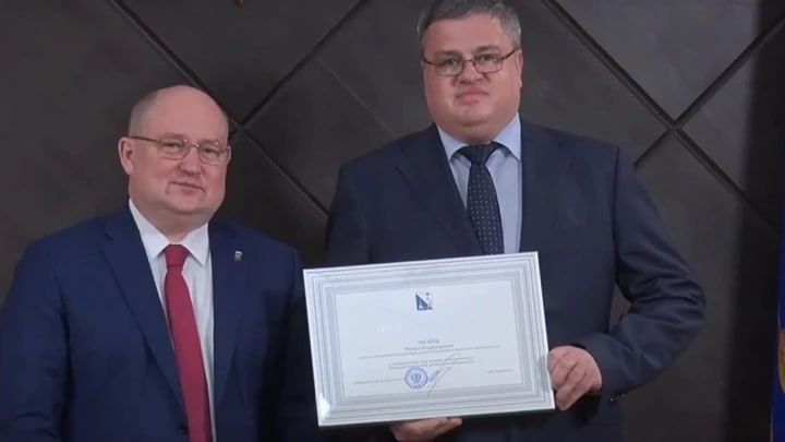  :  ,    ,      ,    810   ,     22