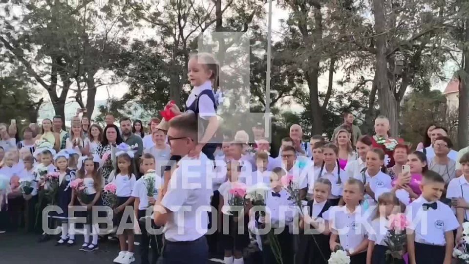 ����� ������������� ���������� ������ ��������� ��� 900 �������� ����� � 9 �� ������������� �������