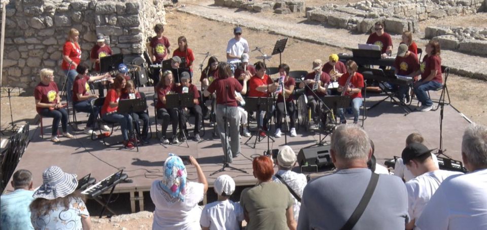 Концерт оркестров «Солнечные нотки» прошёл в Херсонесе Таврическом