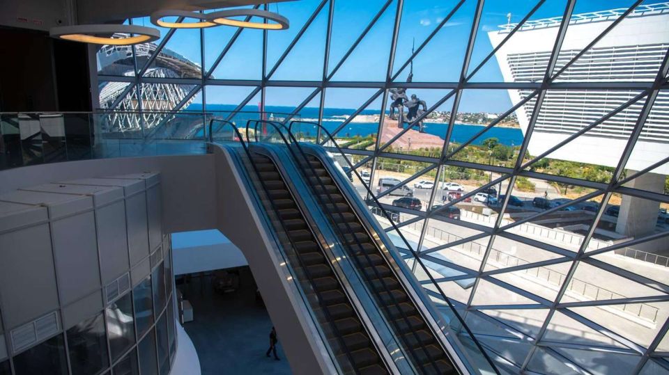 Хуснуллин проверил ход строительства культурного кластера в Севастополе