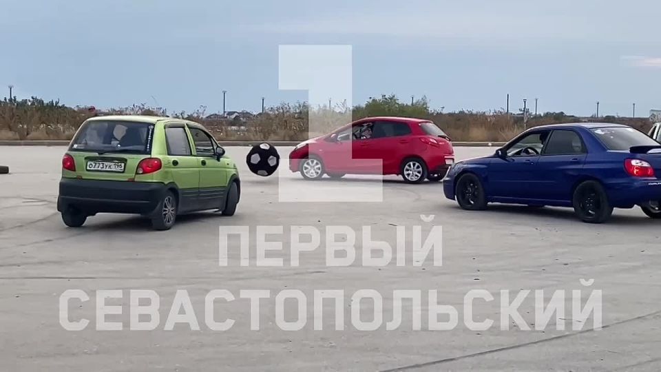 В Севастополе провели автофутбольный матч